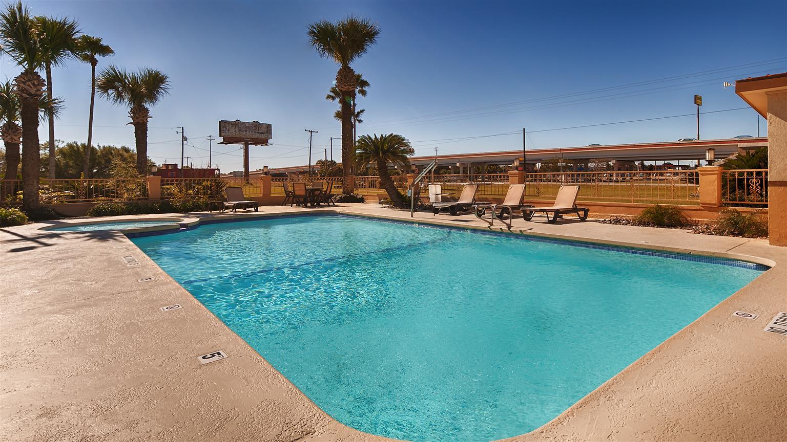 Americas Best Value Inn Kingsville Exteriör bild